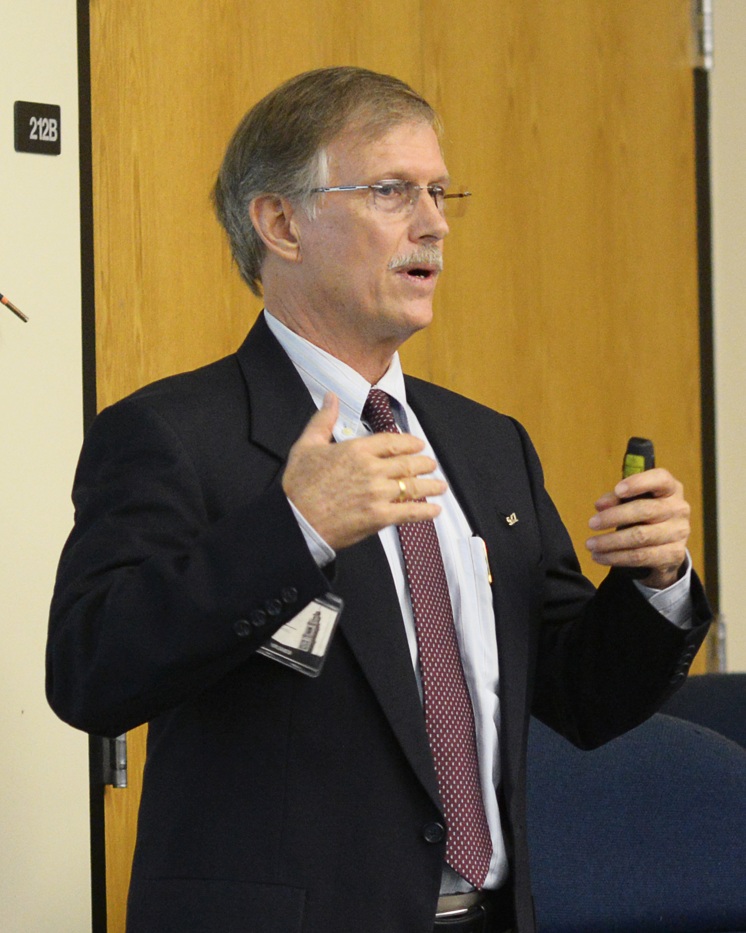 zamorano symposium 2.JPG thumbnail